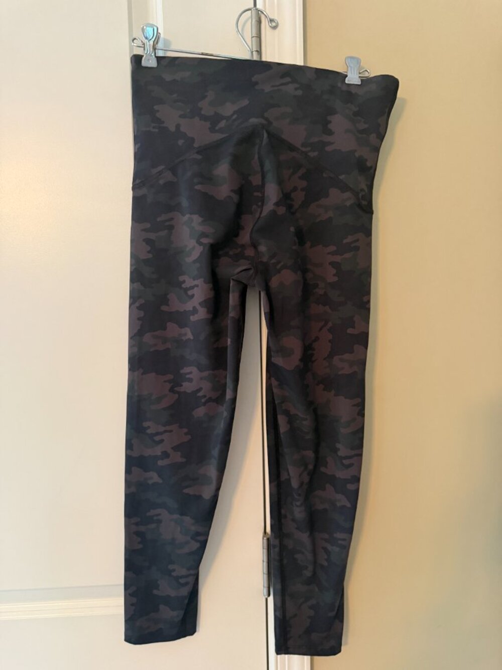 PAIR of SPANX Booty Boost Camo Leggings | High Waisted Shaping | Size LG - Picture 2 of 9